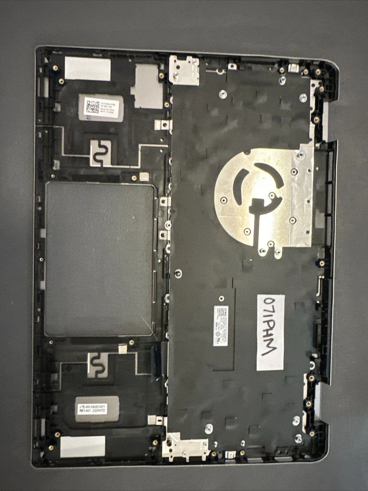 71PHM Dell Latitude 5430 Chromebook 2-in-1 Palmrest KB 071PHM W10 - Image 2