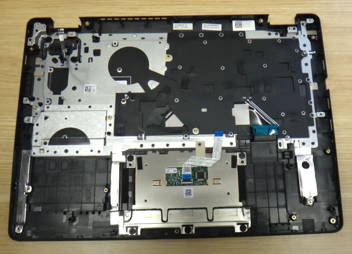 VC7NJ Genuine Dell Vostro 3400 / P132G Palmrest w/ Keyboard + Touchpad W9 - Image 2