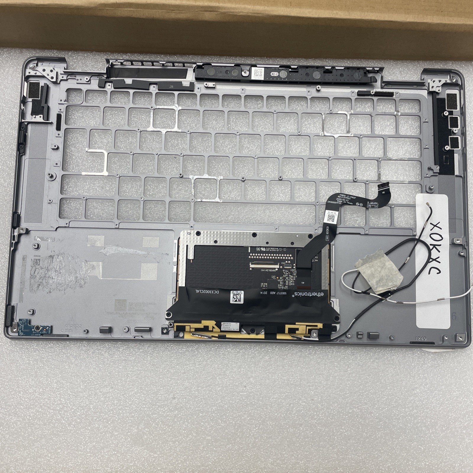 X0KXC GENUINE Dell Latitude 9510 2-in-1 Laptop UPPER CASE Palmrest Assembly W8 - Image 2