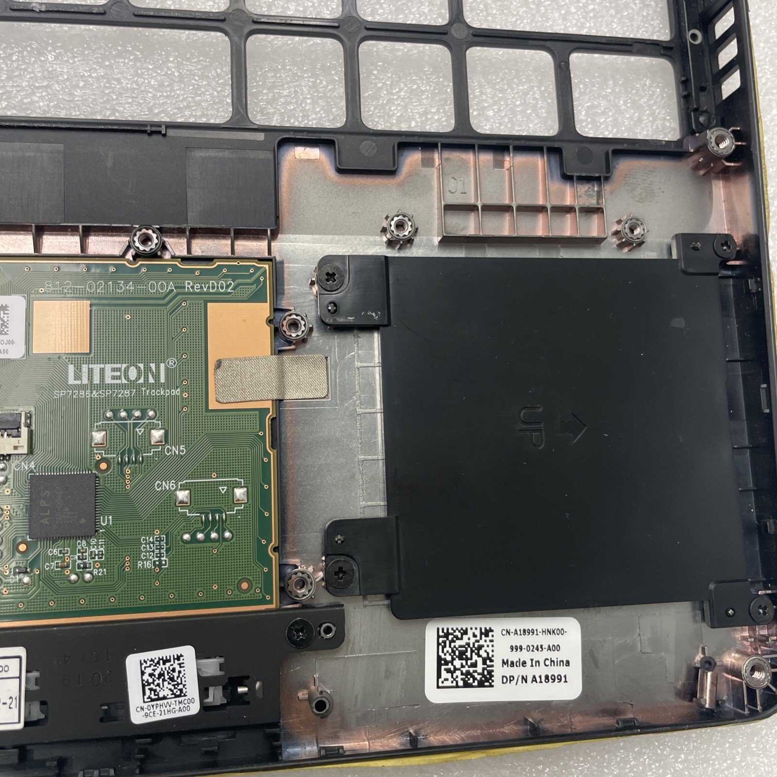 A18991 For Dell Latitude 5500 E5500 precision 3540 Keyboard Bezel Upper Case W8 - Image 4