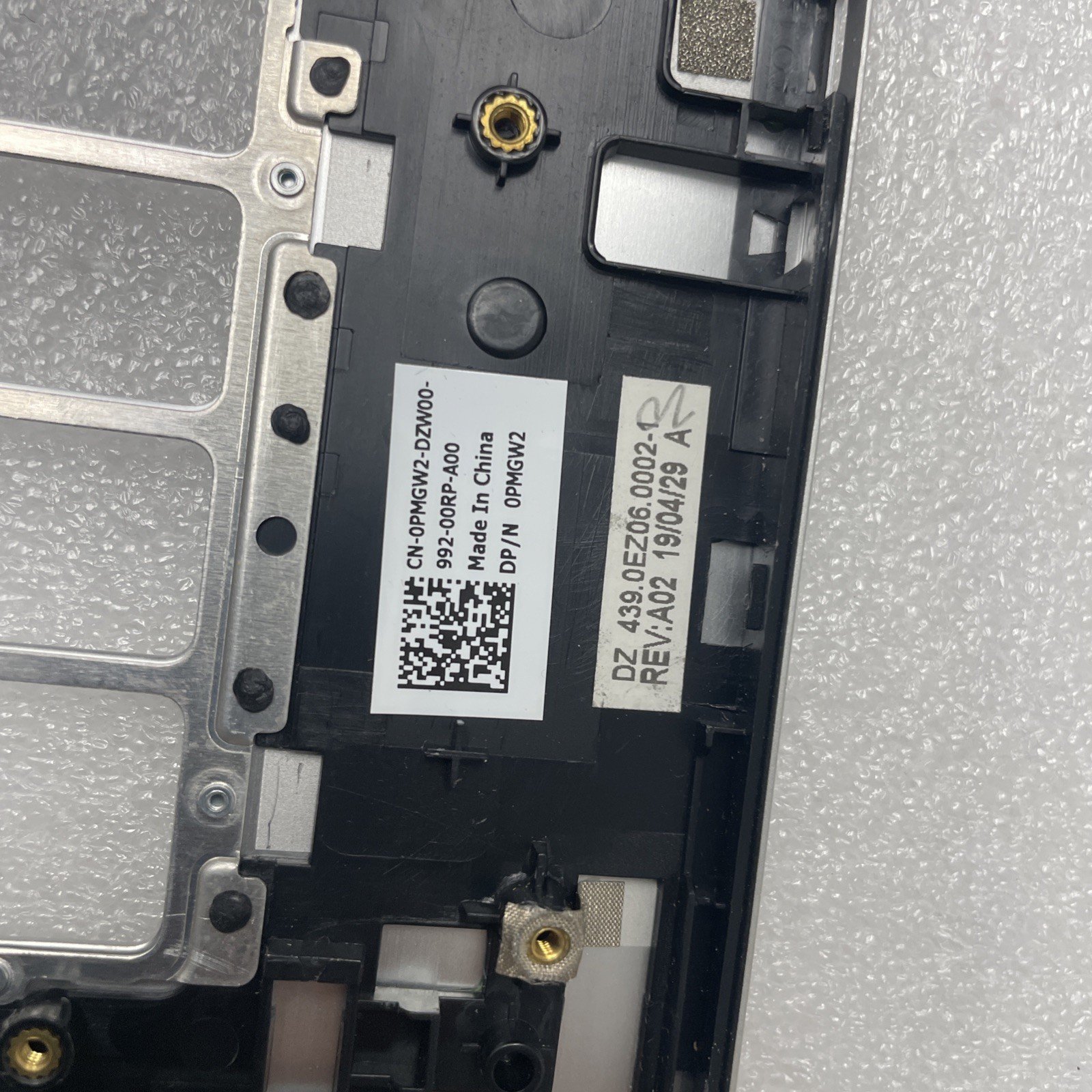 PMGW2 460.0EZ0P.0002 DELL TOP COVER W KEYBOARD 15 7586 P76F (GRD A) W8 - Image 3