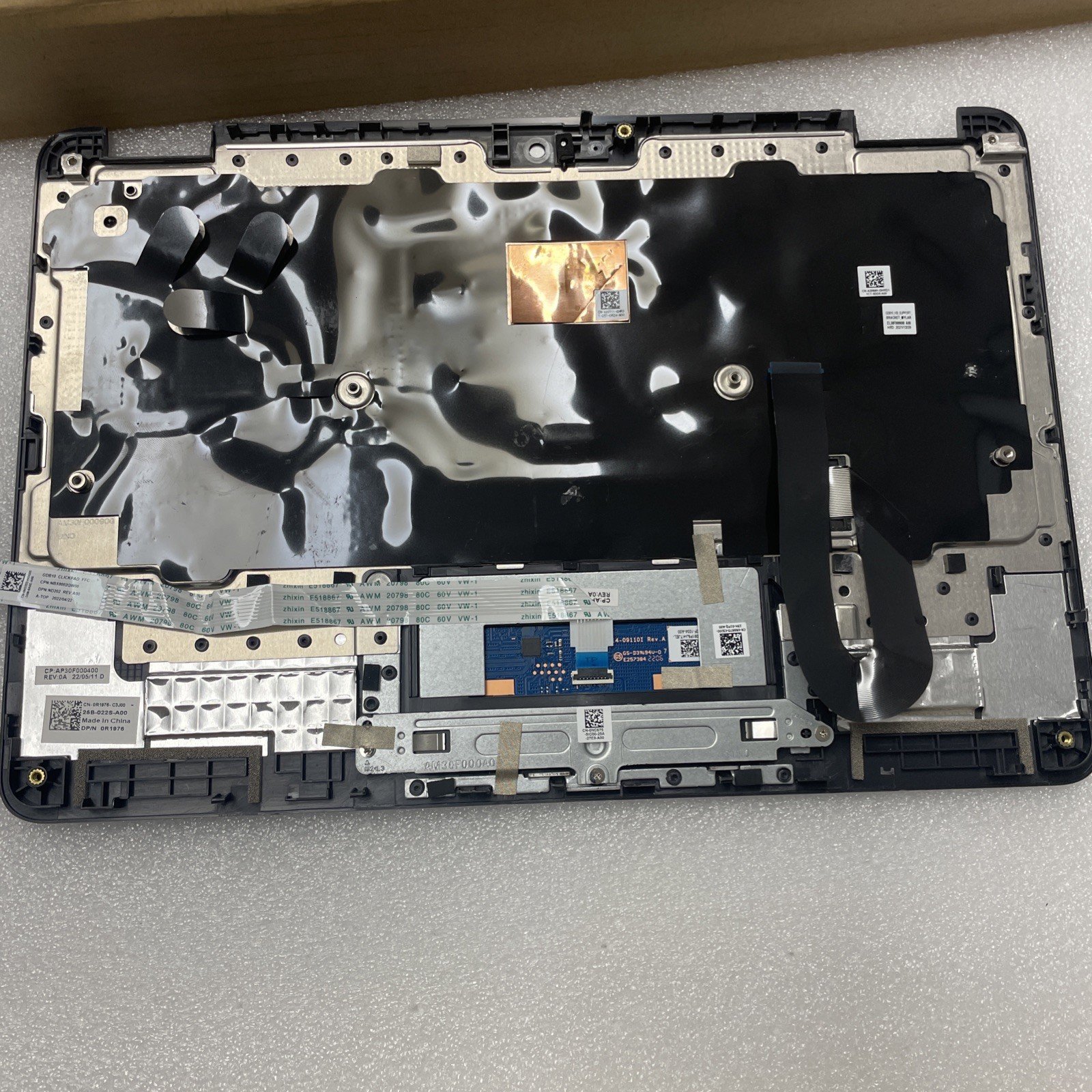 R1976 Dell Latitude 11-3120 Palmrest US ENGLISH Keyboard Touchpad- R1976 W8 - Image 2