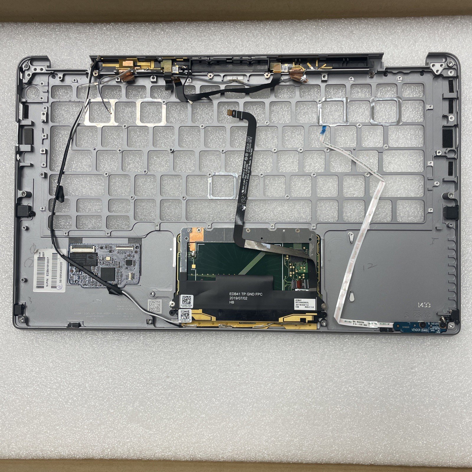 72WX4 Dell Latitude 7400 2-in-1 Palmrest Keyboard Trackpad Battery 72WX4 W8 - Image 2