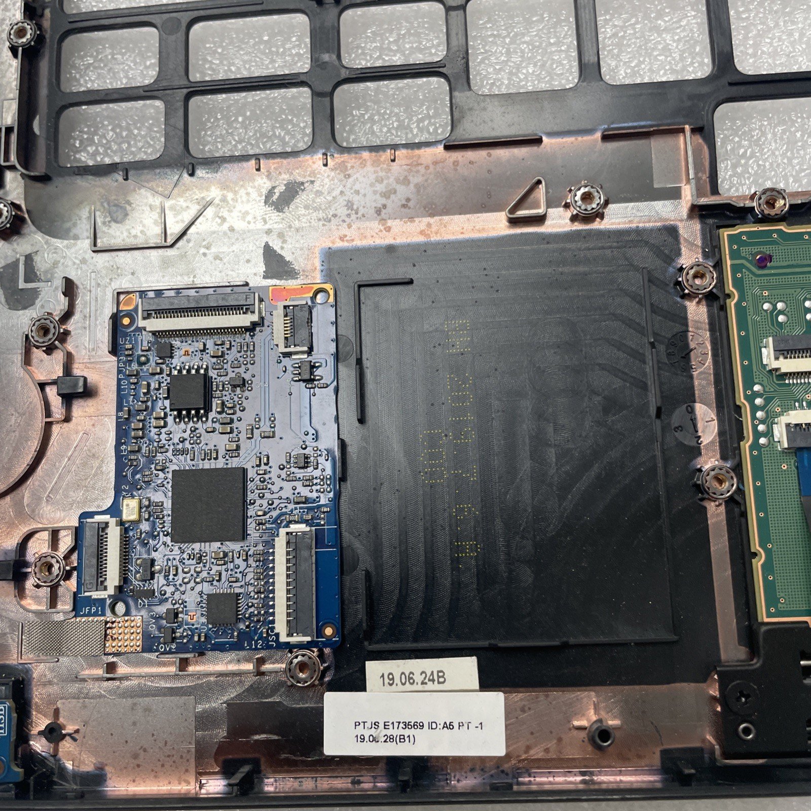 A1899F For Dell Latitude 5400 E5400 Palmrest Keyboard Bezel Upper Case Cover W8 - Image 4