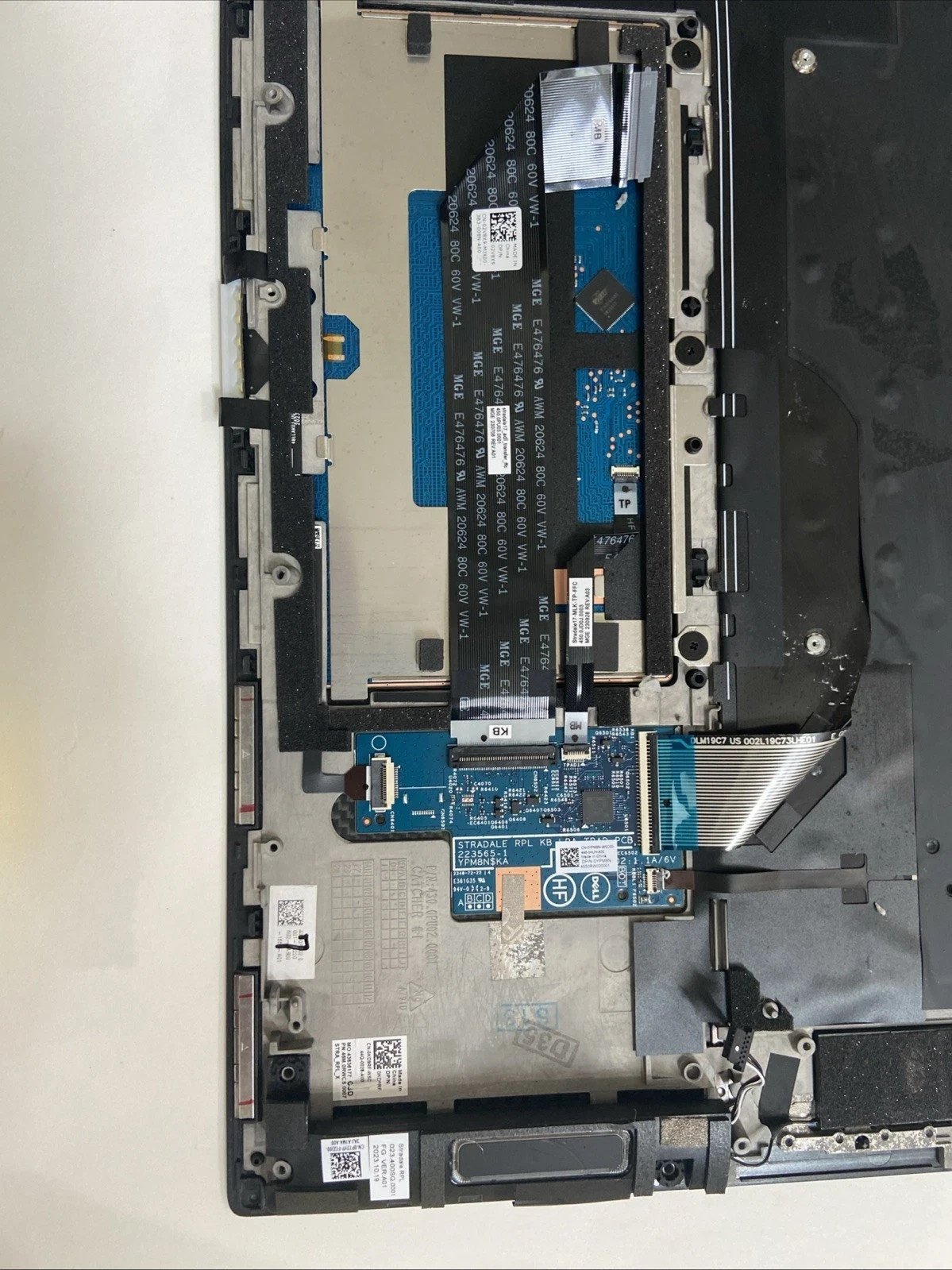 0FWJ2 Dell XPS 9730 Palmrest,Touchpad Bcl Keyboard 00FWJ2 0FWJ2 W6 - Image 3