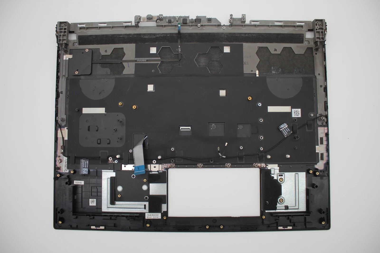 8DHR1 Alienware M18 A14 Black Palmrest / Keyboard Assembly 8DHR1 - p56 - Image 2