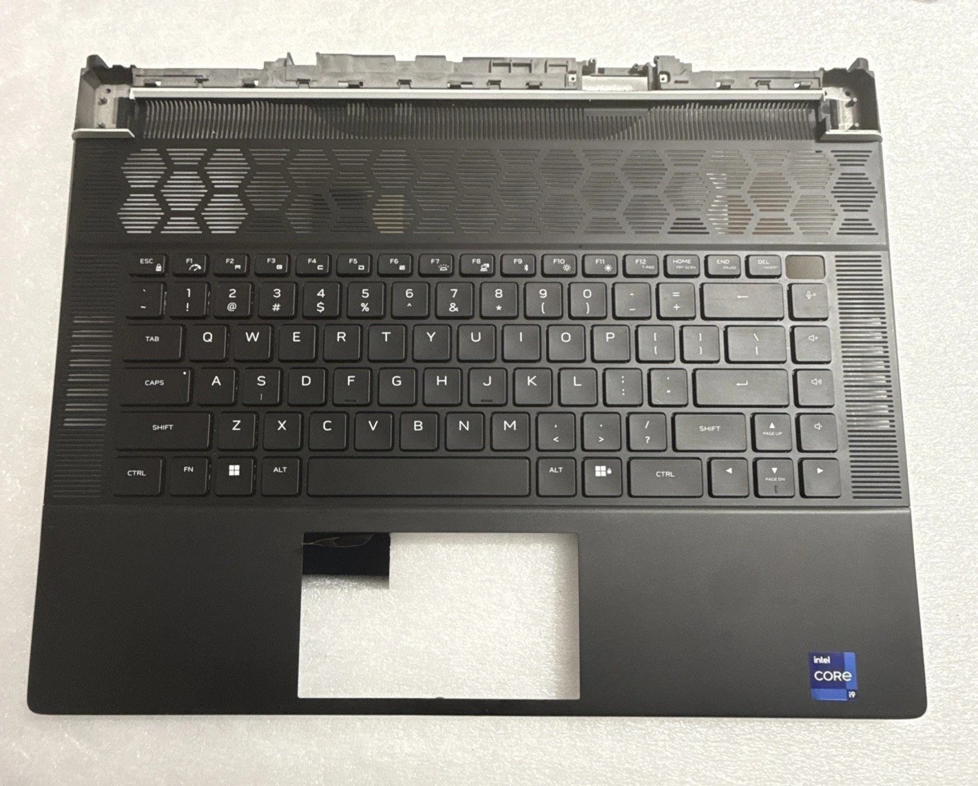 T5KN4 DELL ALIENWARE X16 R1 LAPTOP US KEYBOARD PALMREST ASSEMBLY BLACK p56