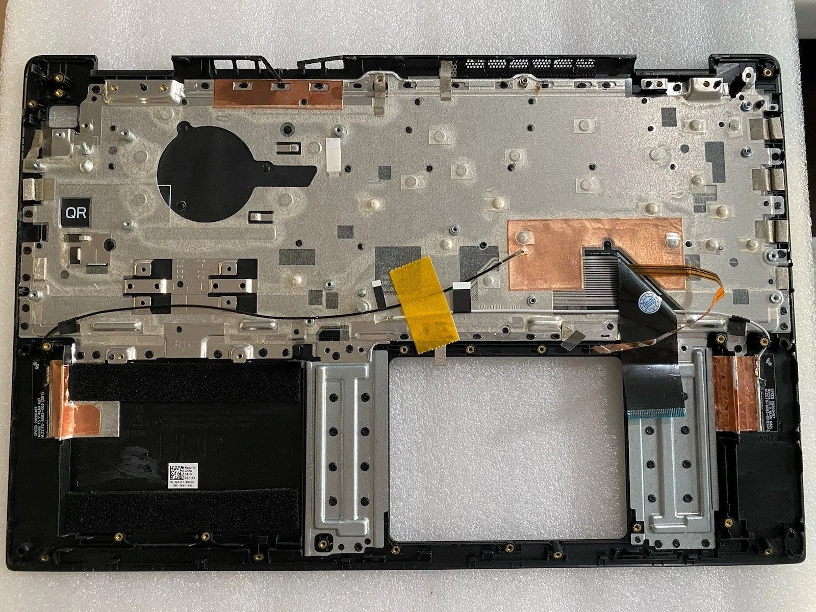 XNR1R Dell Vostro 5590 Top Cover Palmrest US/FR Keyboard THB02 1RKY3 p56 - Image 2