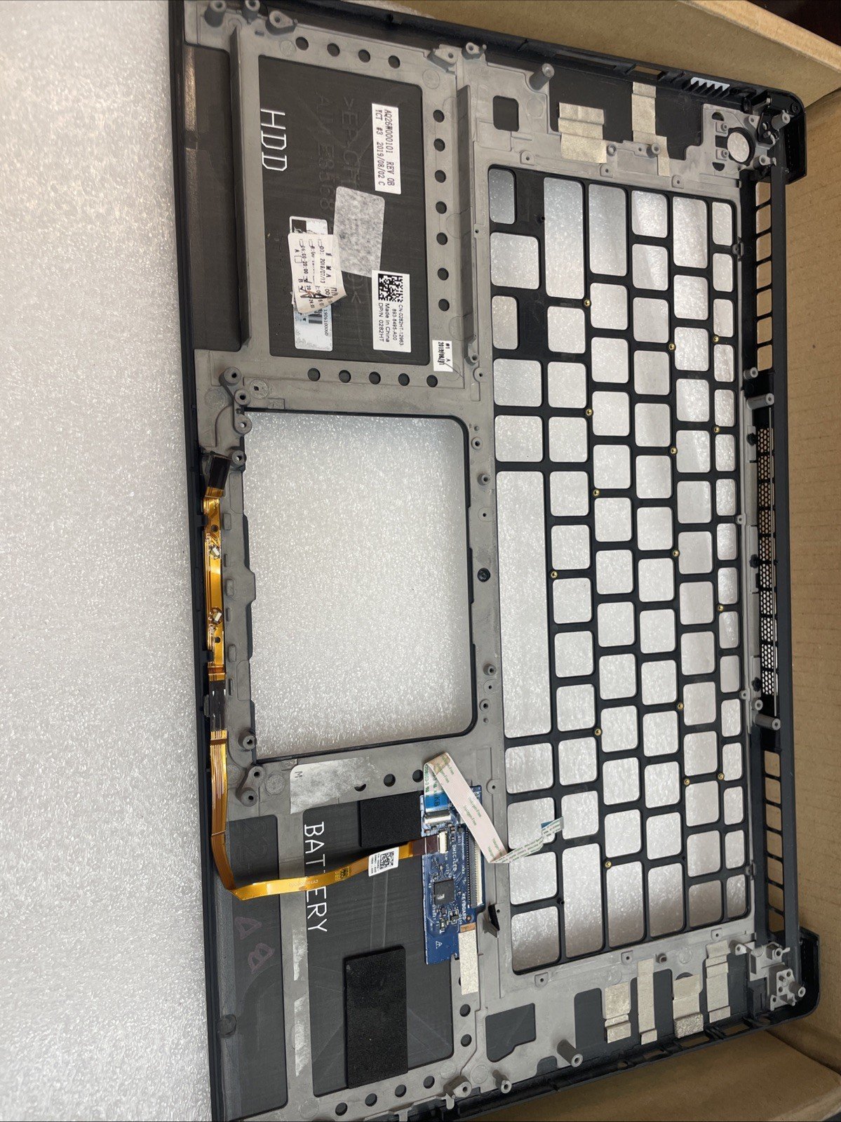 282HT Dell US Palmrest & Keyboard XPS9570-5726SLV-PUS 282HT P11 - Image 2