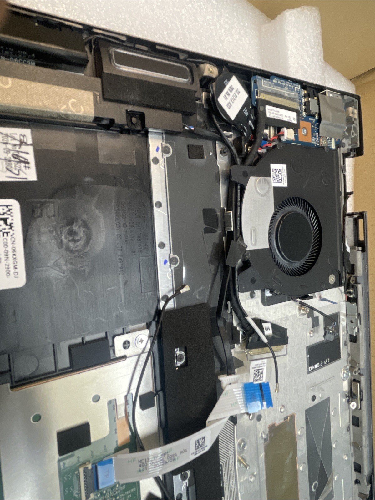 6KXGM M0H4C DELL TOP COVER W KEYBOARD BL INSPIRON 7306 P125G (A) P11 - Image 5