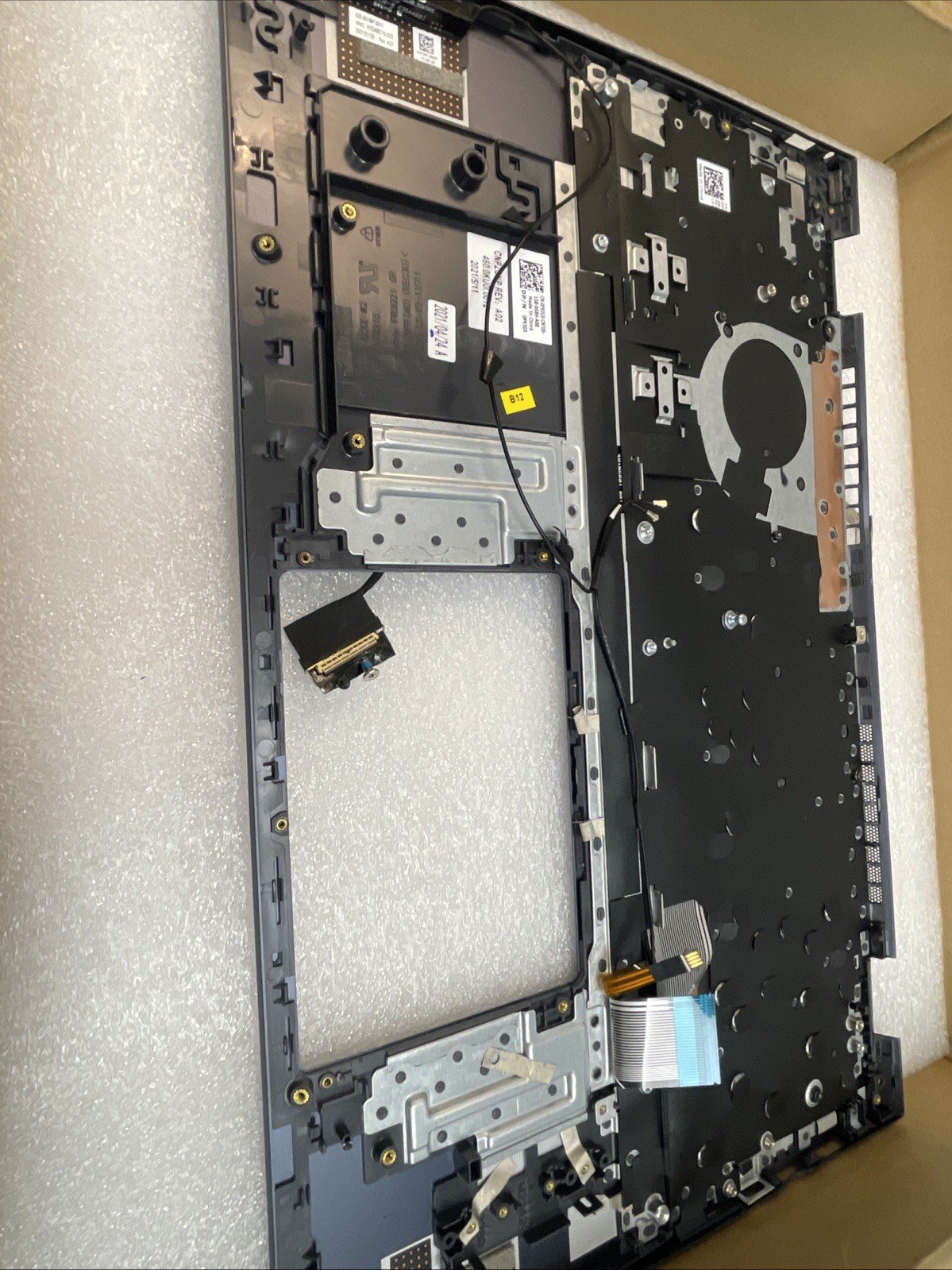 P93G9 Genuine Dell Inspiron 15 5501 Palmrest w/ Keyboard + Touchpad 0P93G9 P11 - Image 5