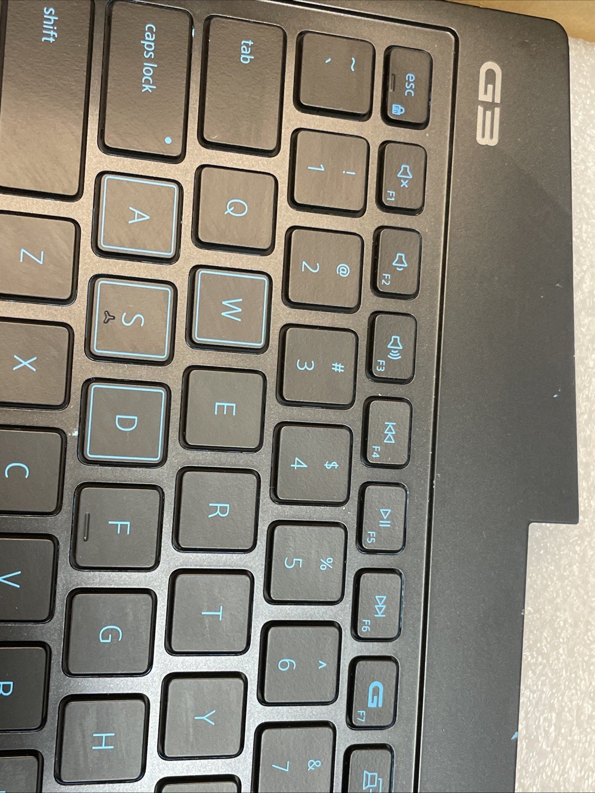 Dell G Series G3 15 3590 Palmrest Case Keyboard With Blue Backlit 0P0NG7 US - Image 4