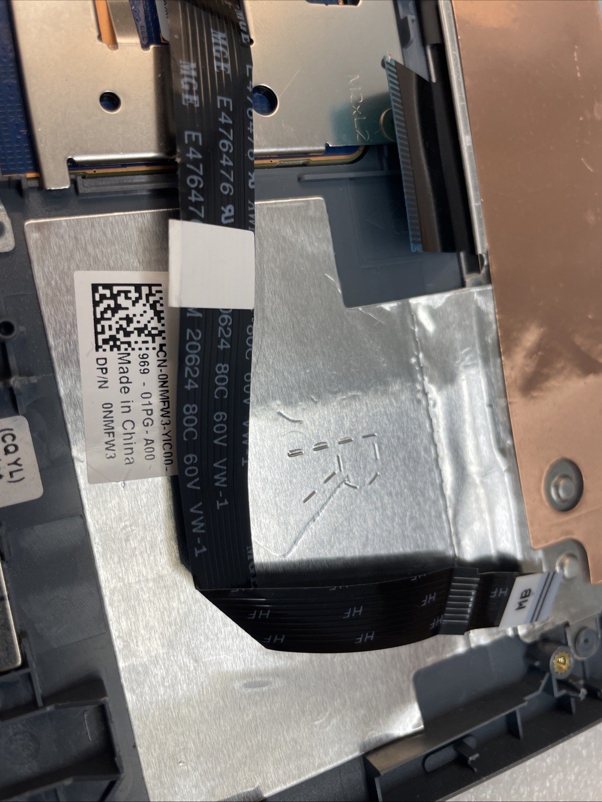 GENUINE DELL INSPIRON 11 3195 2-in-1 PALMREST / TOUCHPAD / KEYBOARD NMFW3 0NMFW3 - Image 4