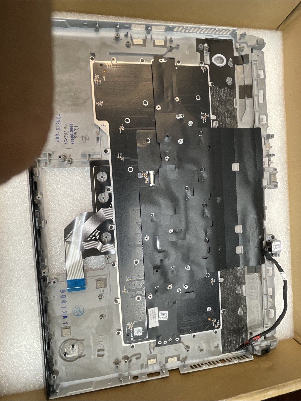 DELL Alienware M15 R2 Palmrest Touchpad MVM8D (No Touchpad ) P74 - Image 3