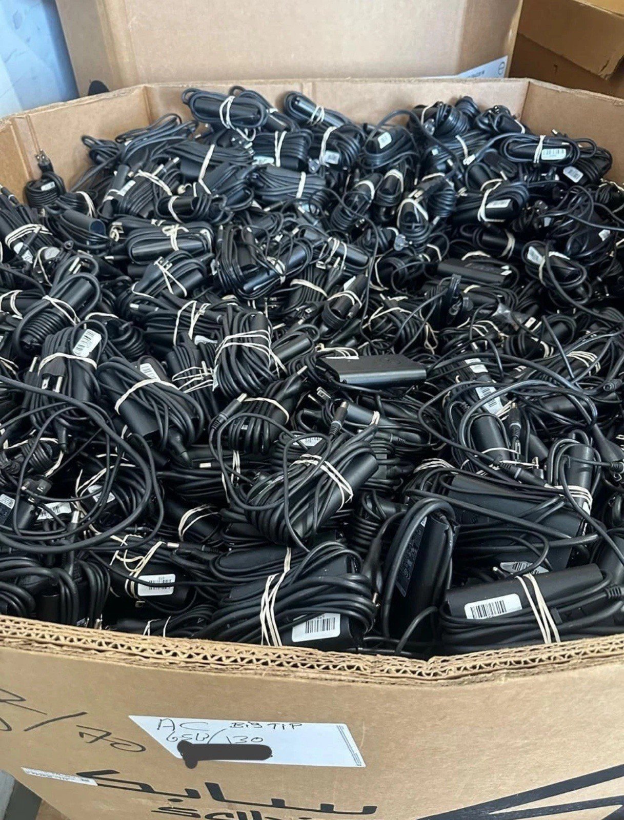 Lot of 10X  Dell 65W 19.5V 3.34A Adapter Charger Big Pin With Power Cable