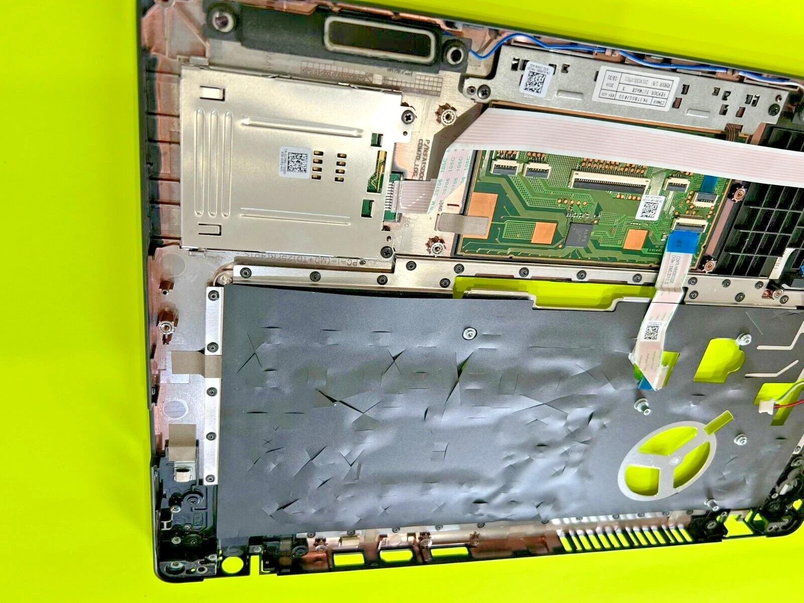 A174S7 Dell Latitude 14" 5491 Genuine Laptop Palmrest w/Touchpad AP1SC000100 W17 - Image 2