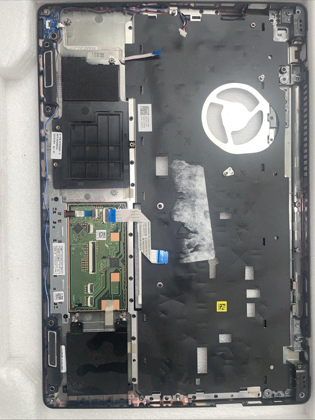 5WF4M Dell Latitude 5580 Precision 3520 Palmrest Touchpad Assembly 05WF4M - Image 4