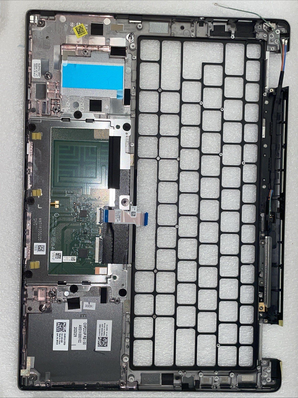 NYD1R Dell Latitude 7440 2-in-1 Palmrest Touchpad 65YT5 065YT5 0NYD1R W18 - Image 2