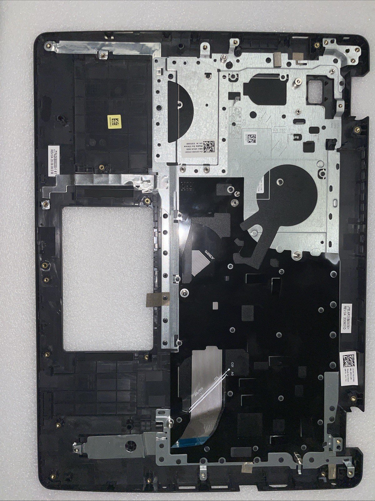 03F0R8 Genuine Dell Vostro 3400 / P132G Palmrest w/ Keyboard VC7NJ 3F0R8 - W14 - Image 4