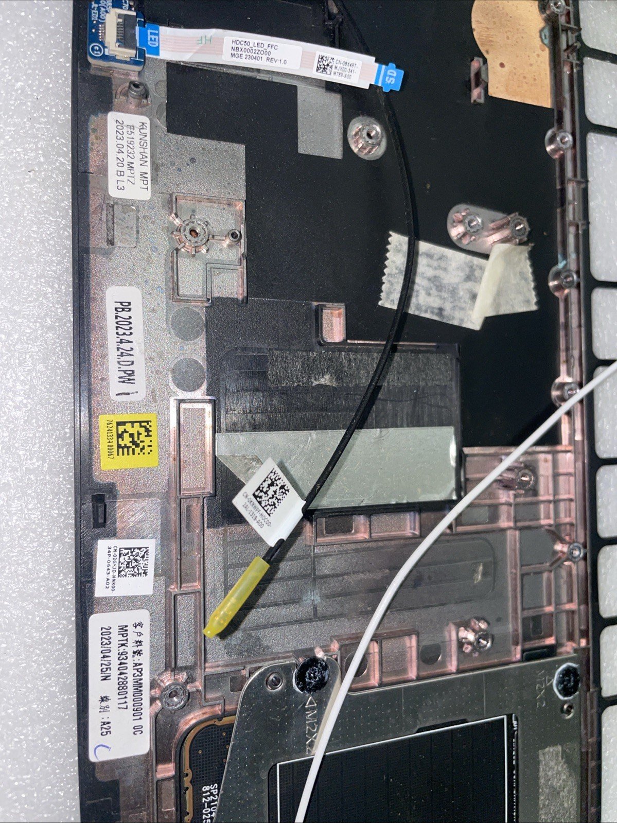 2GKJD GENUINE DELL PRECISION 7670 M7670 PALMREST TOUCHPAD RIBBONS J72TM W20 - Image 4