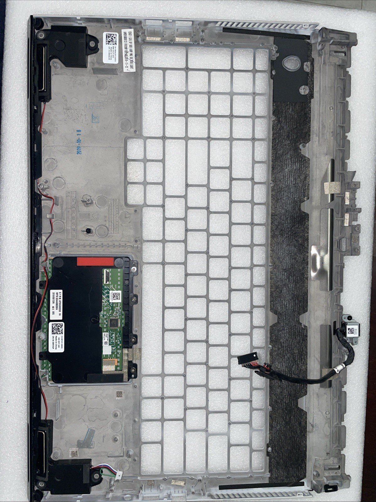 RHK29 Genuine Dell Alienware M17 R2 Palmrest Touchpad 0CH2XF 0RHK29 W20 - Image 2