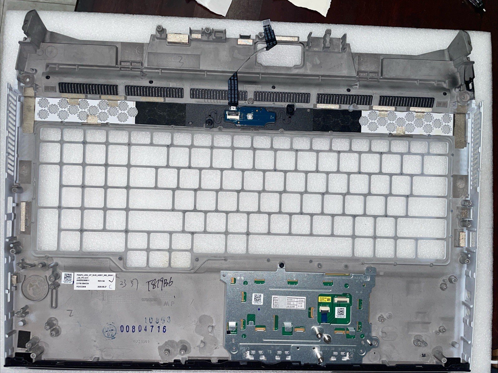 04XD4 Genuine DELL Alienware M15 R2 White Laptop Upper Case Palmrest W20