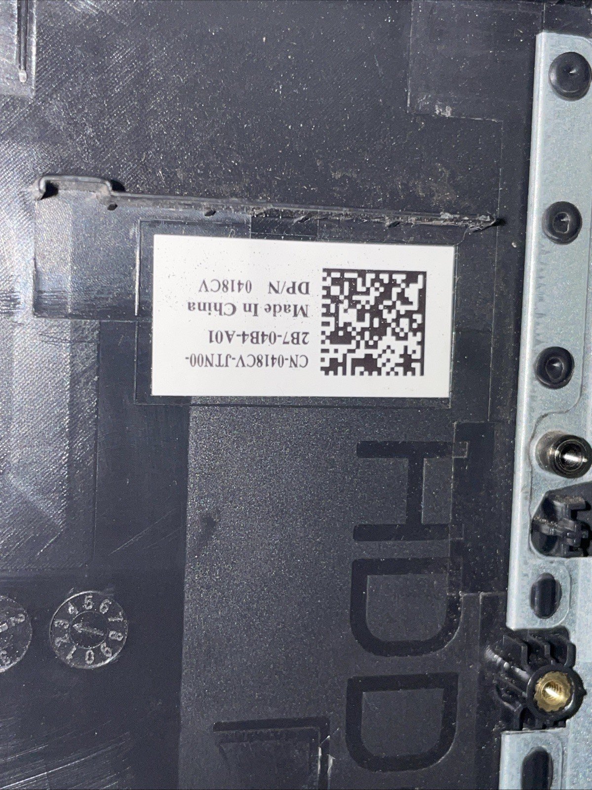 418CV Dell Inspiron 3520 palmrest touch pad keyboard W20 - Image 3