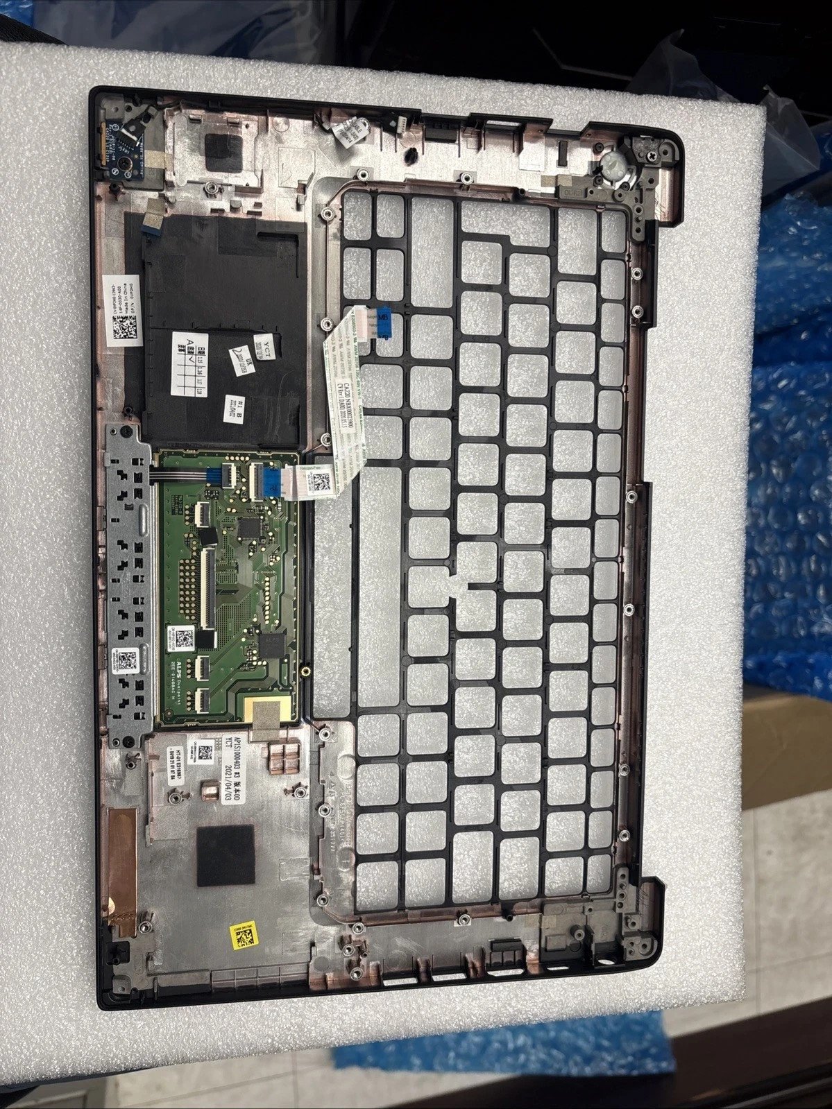 VP2HG Dell Latitude 7480 EMEA Palmrest TouchpadAssembly DualPoint 0VP2HG W13 - Image 3